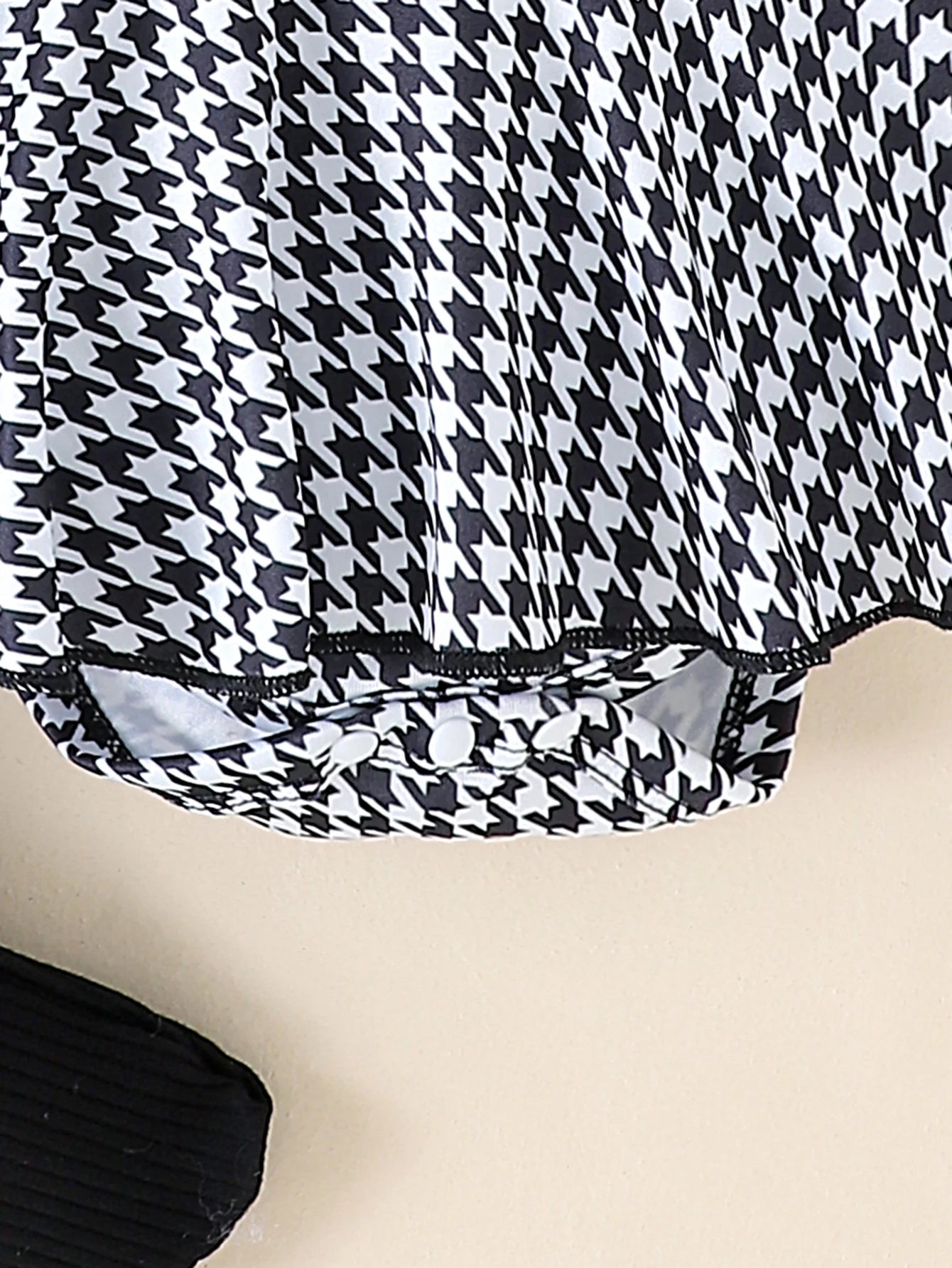 Baby Girl Autumn 2-Piece Outfit Set – Black Top + Houndstooth Skirt + Hair Band for 0–1 Year